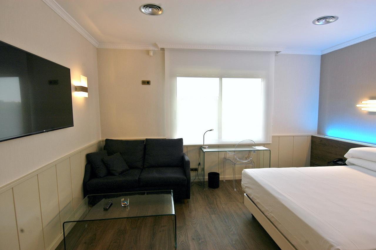 Felix Hotel Valls Pokoj fotografie
